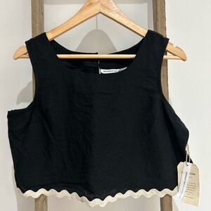 Midnight Sky Sleeveless Linen Blend Crop Top Black Scalloped Hem Size M NWT